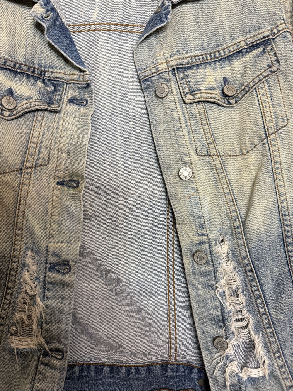 44. Rails Washed Light Blue Distressed Jean Jacket - Picture 3 of 5